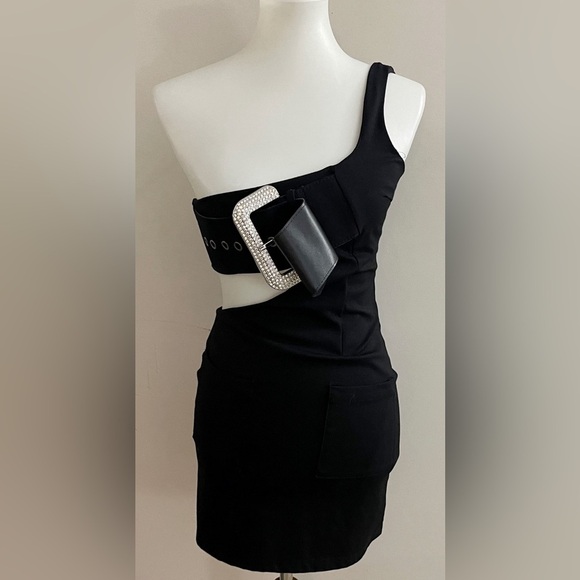 Black Asymmetrical Bodycon Dress with Cut Out for Cocktail - Picture 2 of 7